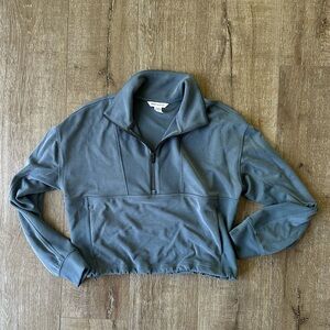 EUC Athleta Seasoft Quarter-Zip Pullover size S